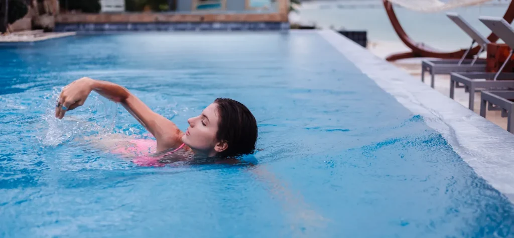 One of the benefits of inverter pool heat pump is to extend your swimming season