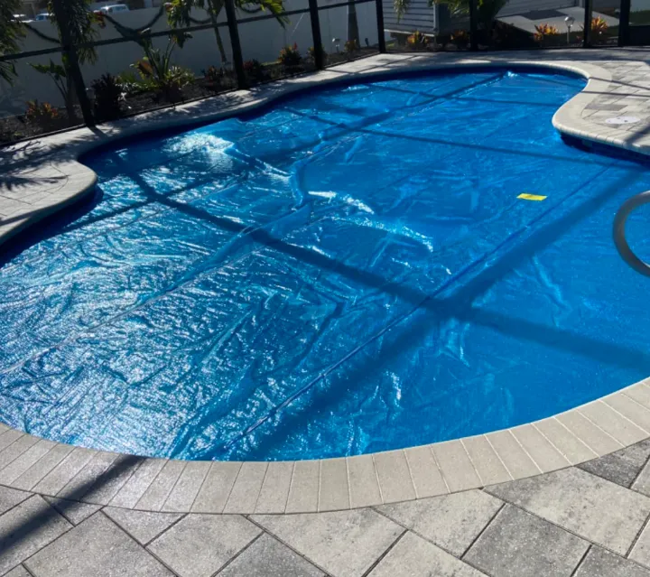 Do the bubbles go up or down on a solar cover matter overnight_ It does.