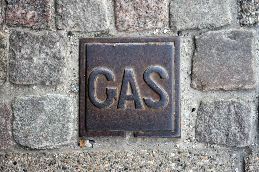 No gas supply means you can_t convert wood fireplace to gas