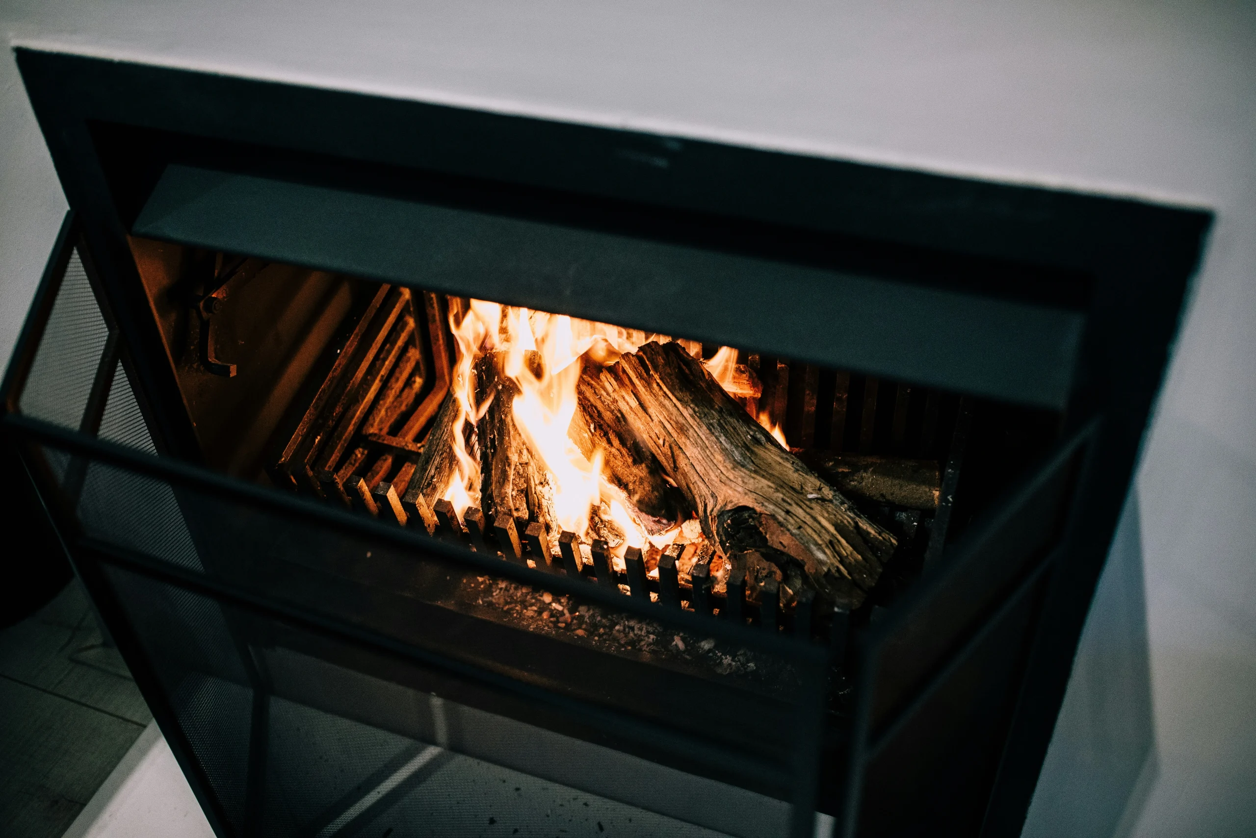 Can a Gas Fireplace Cause Carbon Monoxide Poisoning?